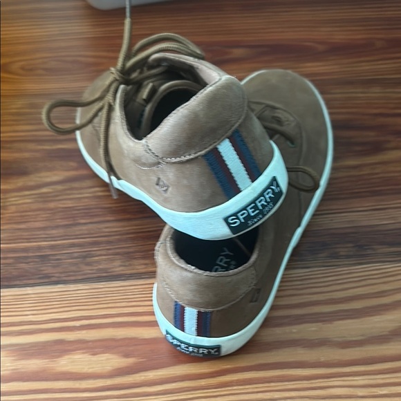 Sperry Brown Low-Top Design and Suede-Like Material. Worn a couple of times. - Picture 1 of 4
